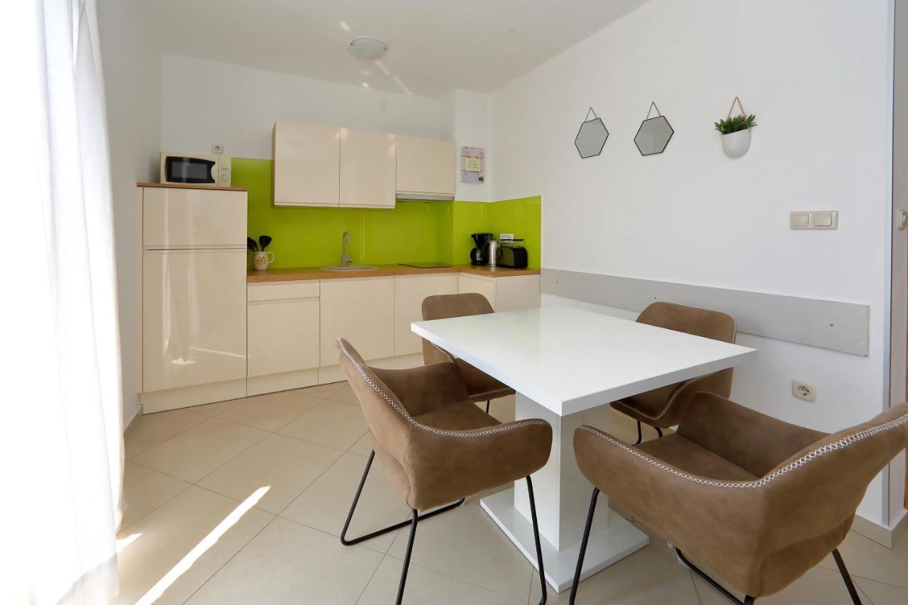 Nina Apartament